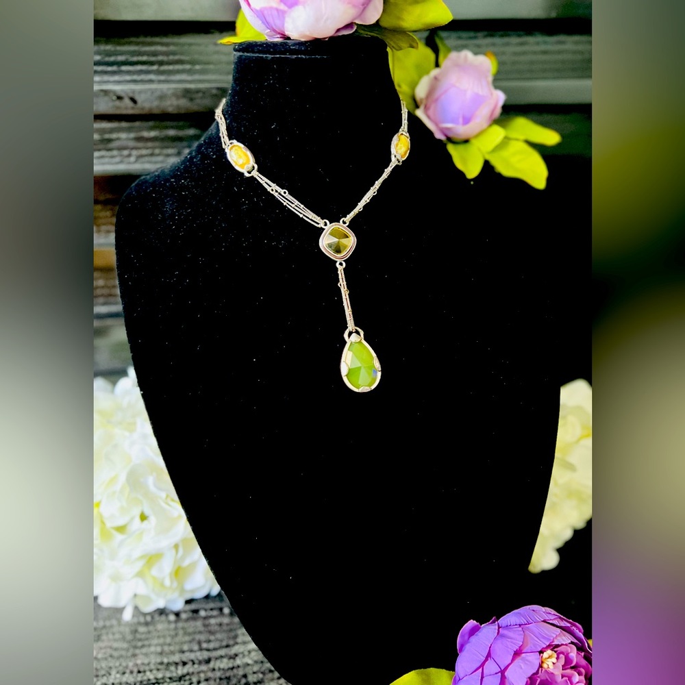 Vintage Silver Teardrop Necklace